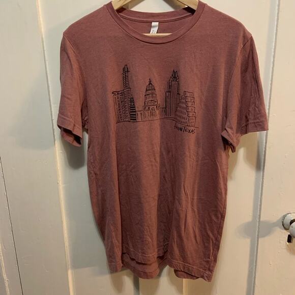 Austin,Texas softy souvenir line drawing t-shirt. Washed out red in a size L - Picture 2 of 6